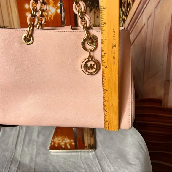 Michael Kors Cynthia Saffiano Leather Satchel, pastel Pink - Picture 5 of 16
